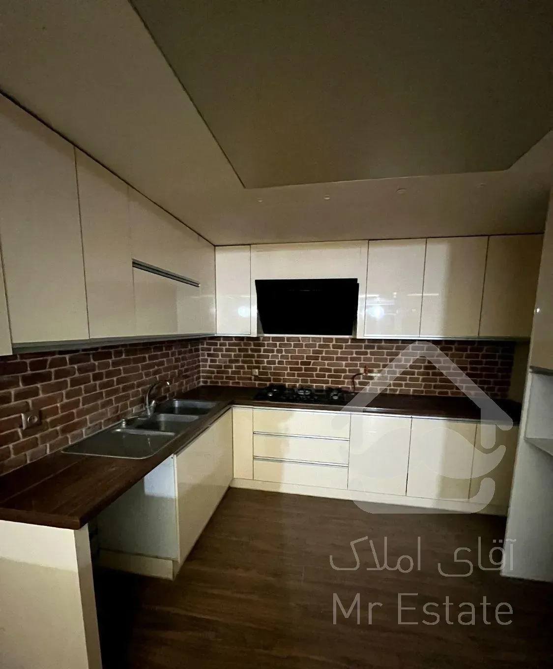 ۱۶۱متر برشیخ صدوق