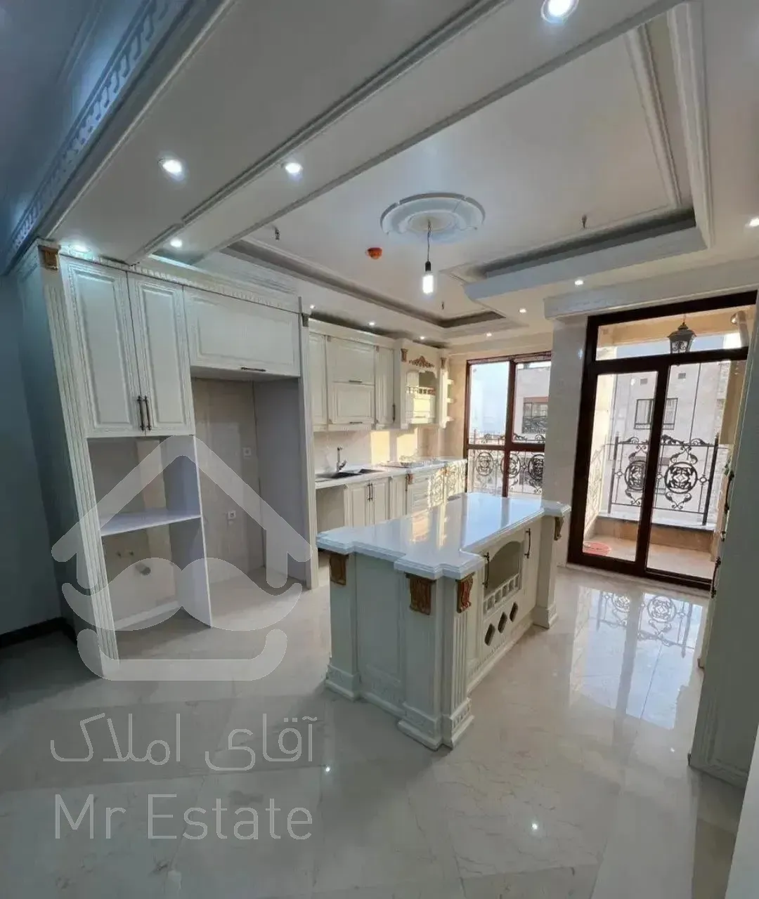 سهروردی جنوبی ۱۳۰ متر ۳ خوابه دو پارکینگ
