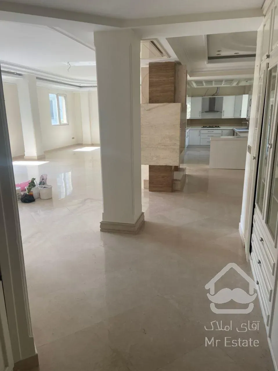 اجاره و رهن آپارتمان زعفرانیه 240  متر لوکس