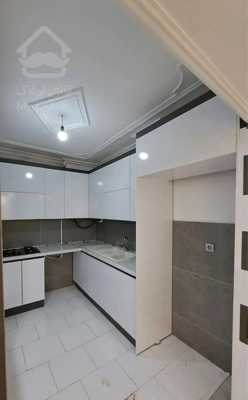 فروش اپارتمان ۹۷متر/۲خواب/خیابان اصلی گلسار