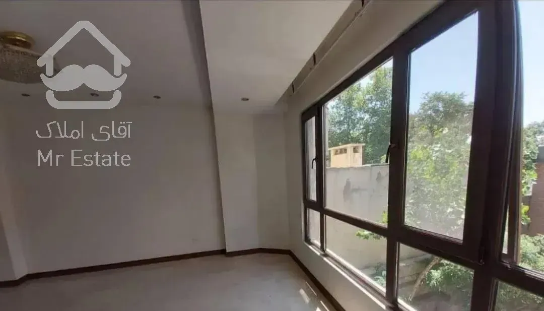 ۱۱۰مترلوکیشن تاپ فرشته *سالن وسیع*در حد نوساز