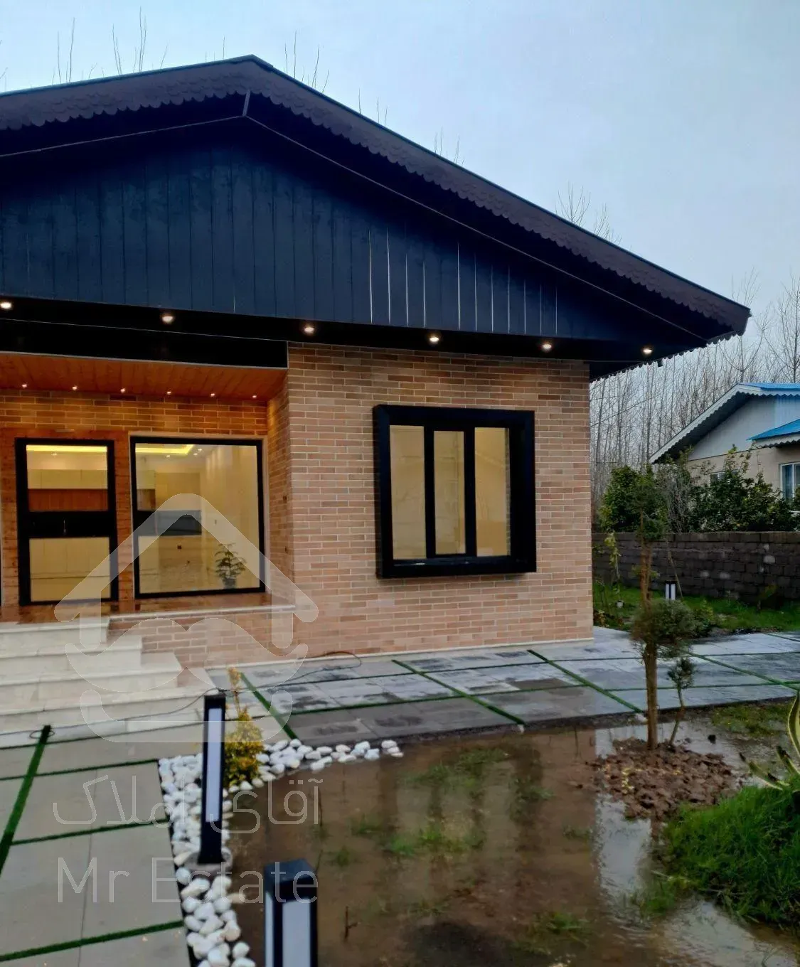 ویلا شیک و لوکس آماده تحویل زیر قیمت