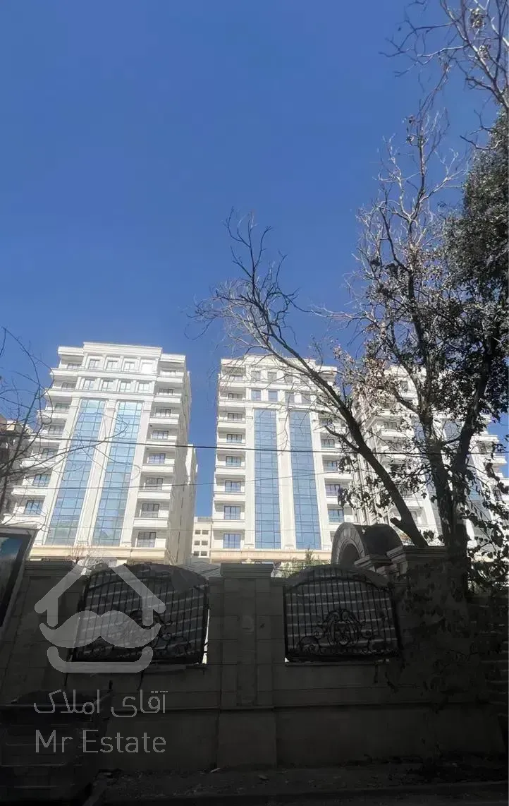 برج باغ/۱۴۷متر/سه خواب/فول امکانات /تاپ لوکیشن