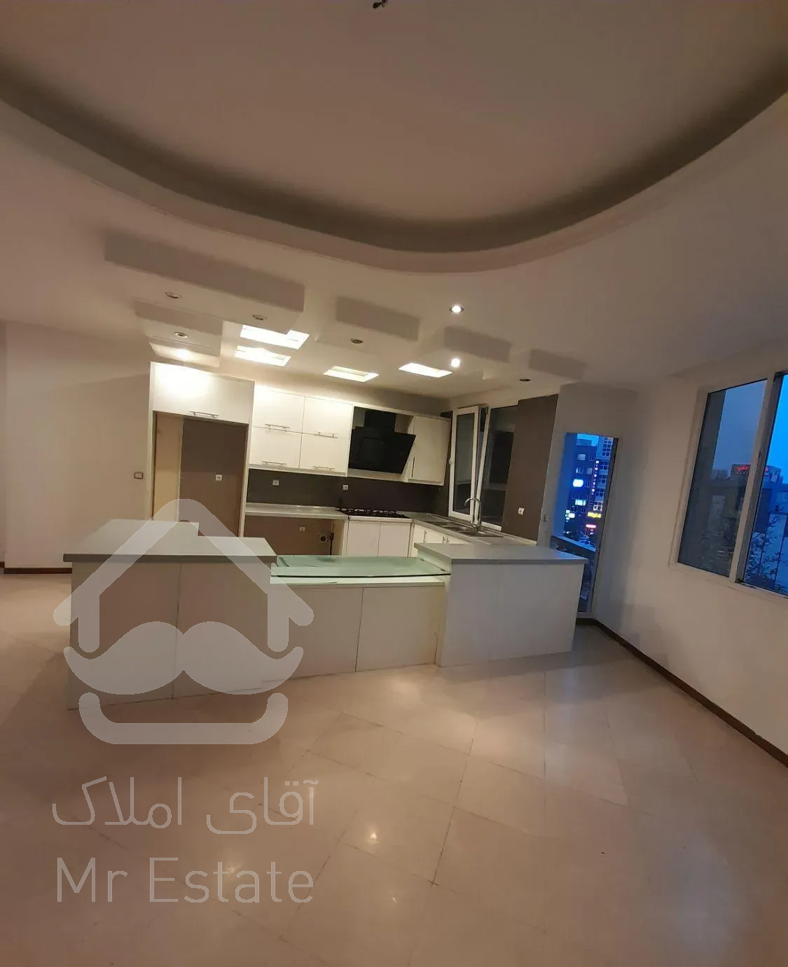 اندرزگو تاپ لوکیشن/آپارتمان ۱۲۷متر//غرق در نور/