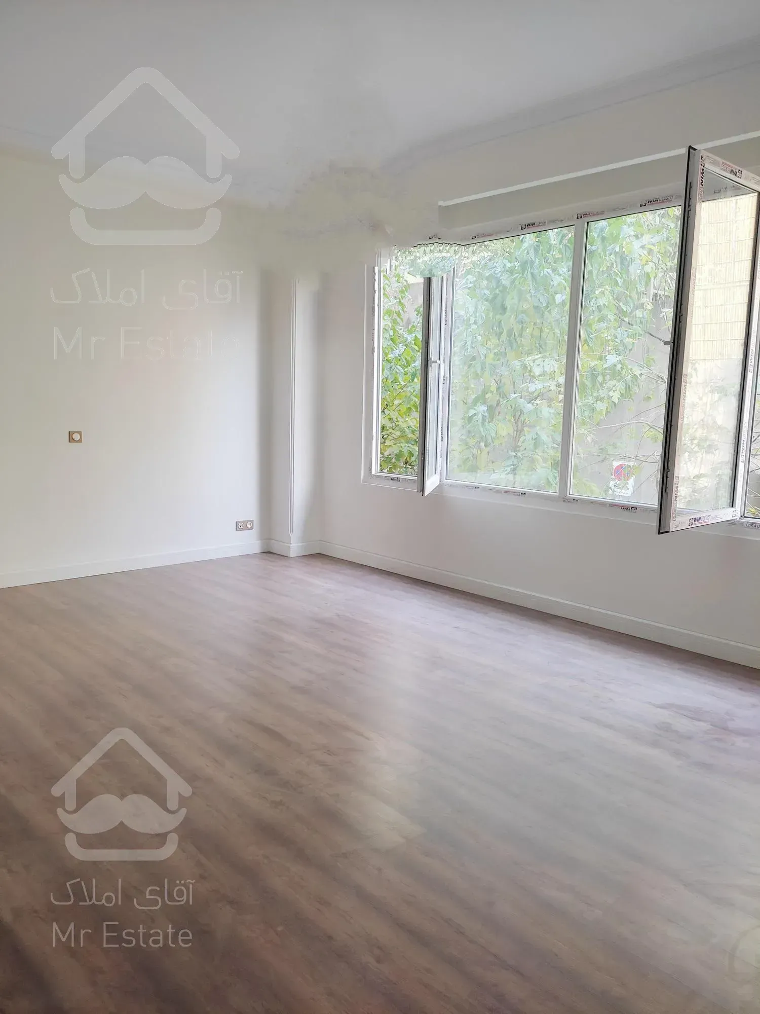 فروش193متر فول بازسازی. جمشیدیه. سه خواب مستر. محیطی با هوای عالی و آرامش بخش