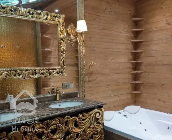 آپارتمان 225 متر باغ فردوس باطراحی هنرمند شاعر