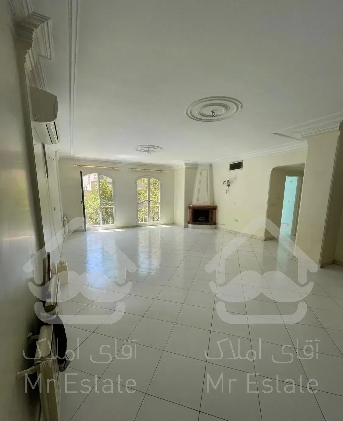 اپارتمان ۱۰۵ متری بازسازی شده دو خواب