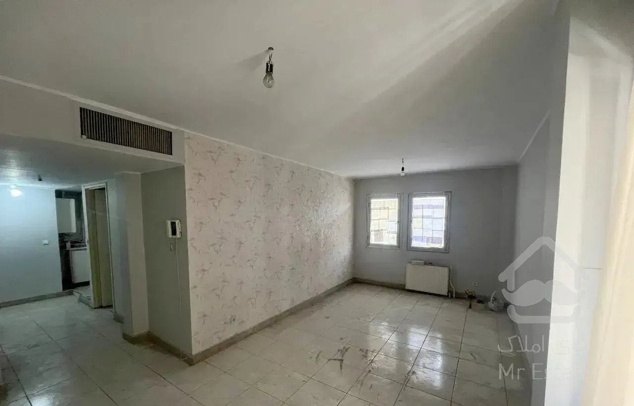 خانه۵۷ متری بازسازی‌شده تک خواب موقعیت نزدیک مترو