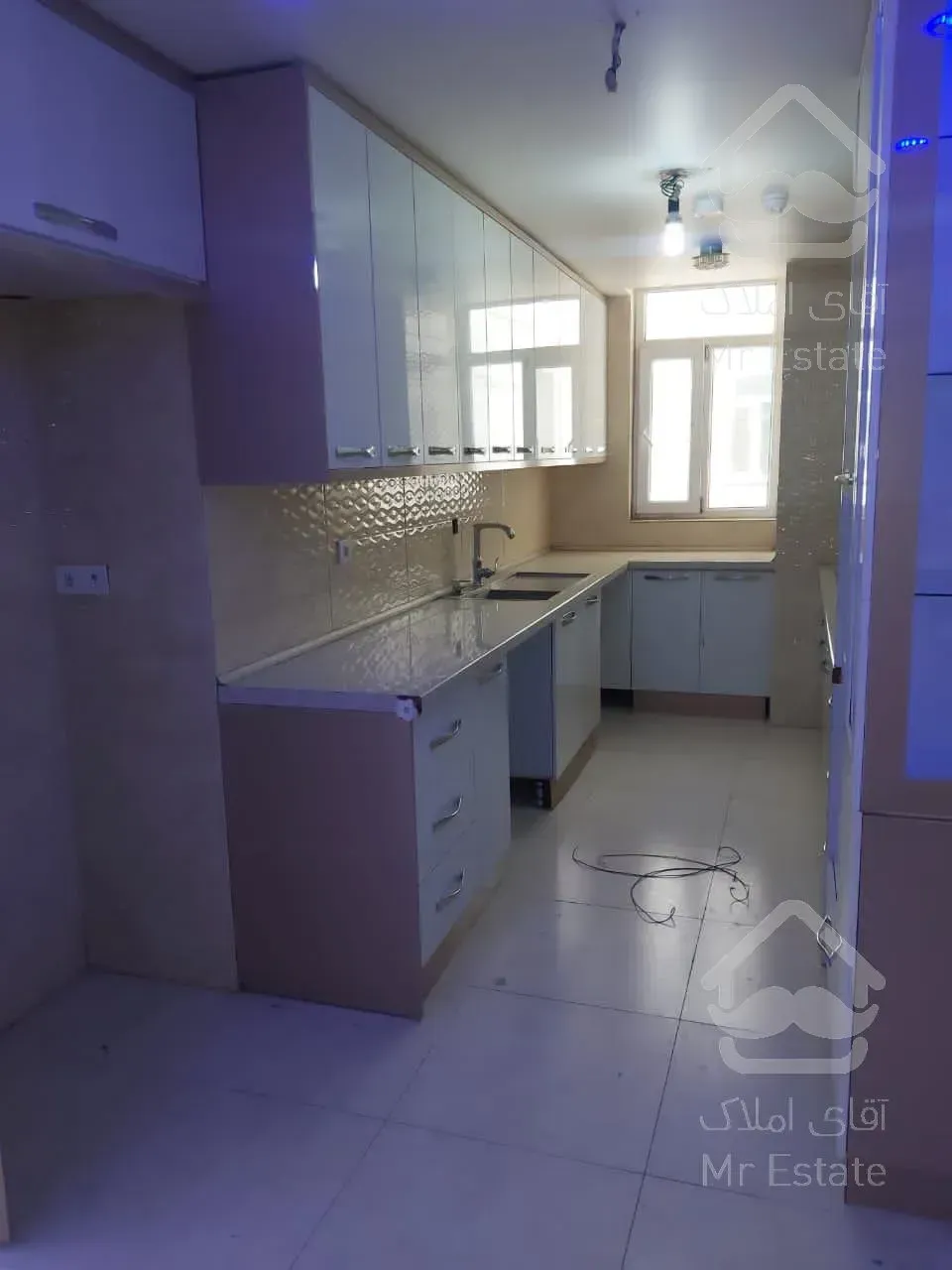 اپارتمان 122 متری تخلیه