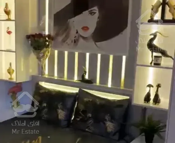 واحد ۱۲۷متری در ۲۰۰متری دریاچه چیتگر