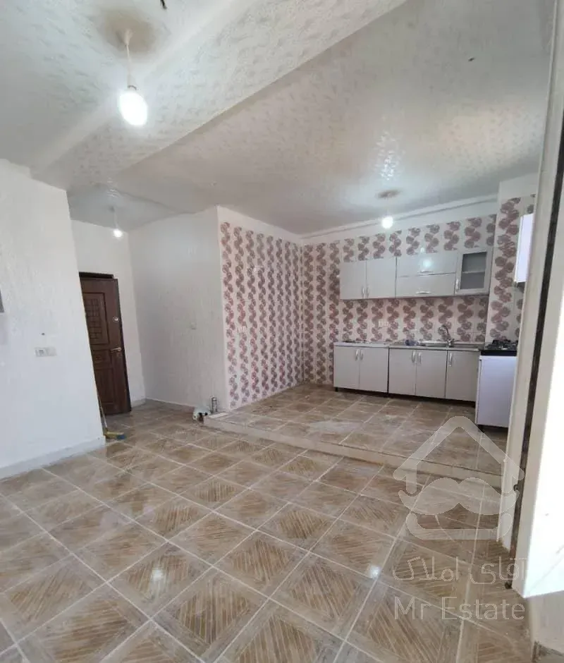 فروش آپارتمان ۸۰ متری ۲ خوابه طبقه ۲