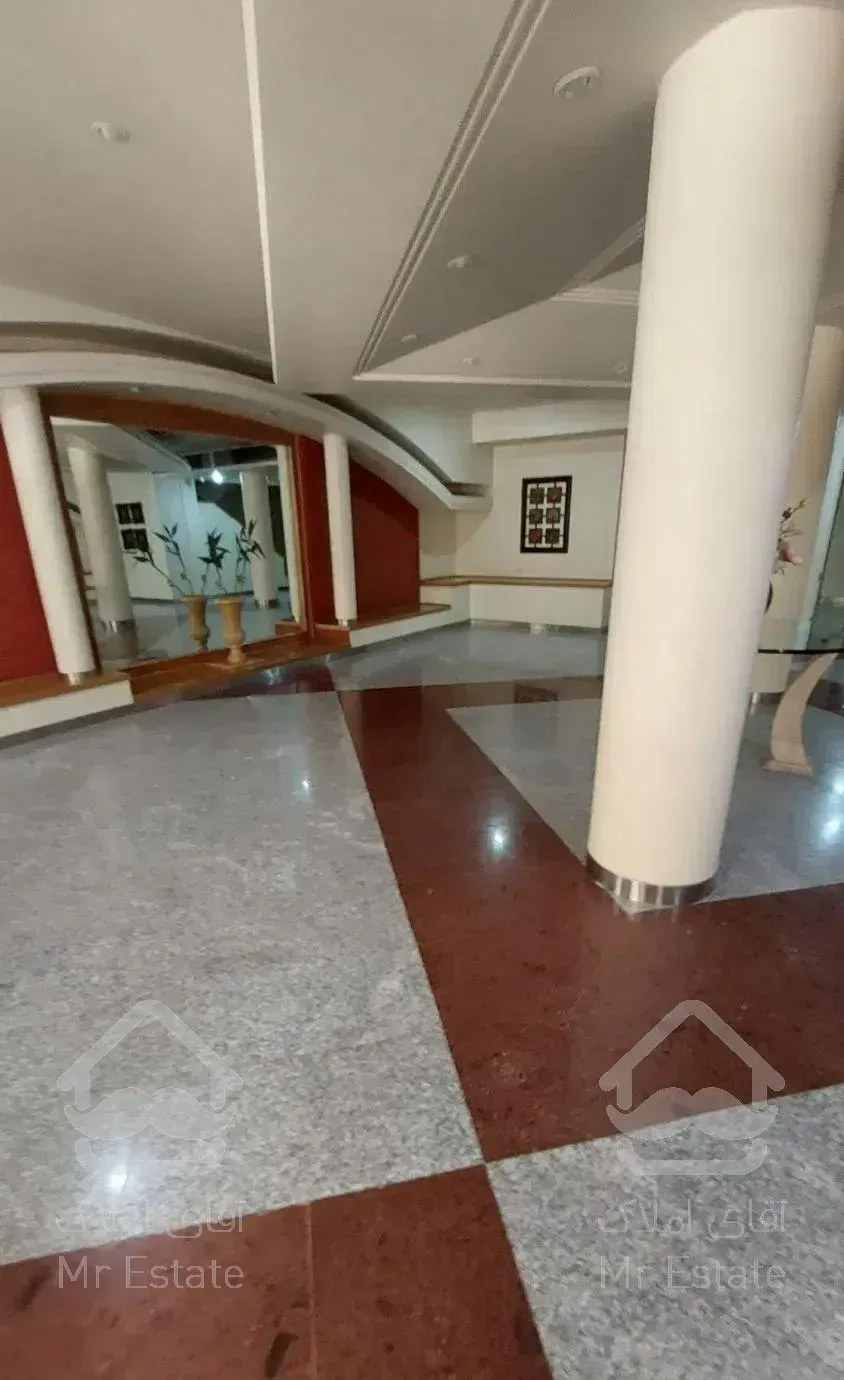 ۲۰۰ متر ۳خ نیاوران سه راه یاسر