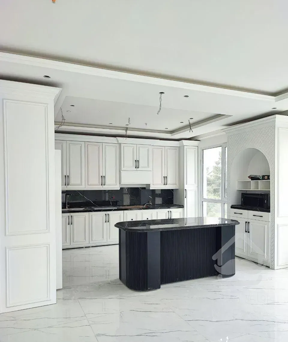 آپارتمان 165 متری/2نبش/معبر 20 متری خ امام رضا