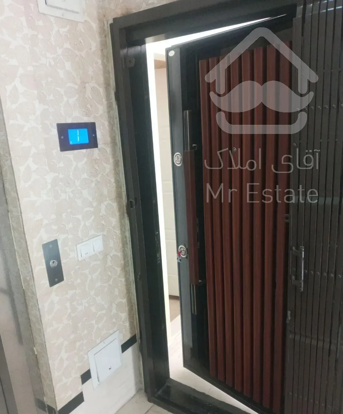 فروش آپارتمان ۹۵ متری ۲ خوابه در حکمت