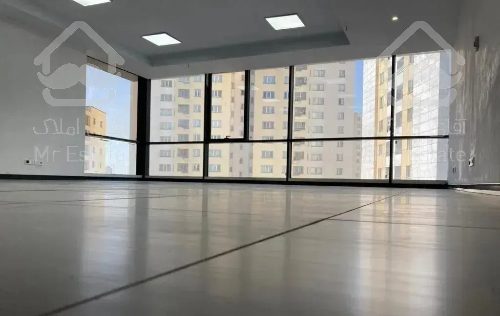 اپارتمان اداری ۸۵ متر  میدان ساحل