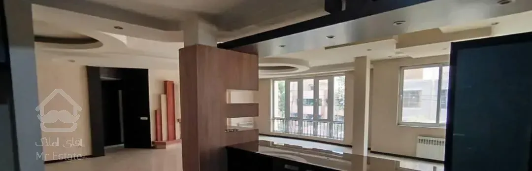 بزرگمهر جنوبی/طبقه سوم/۲۰۰متر زیر بنا/