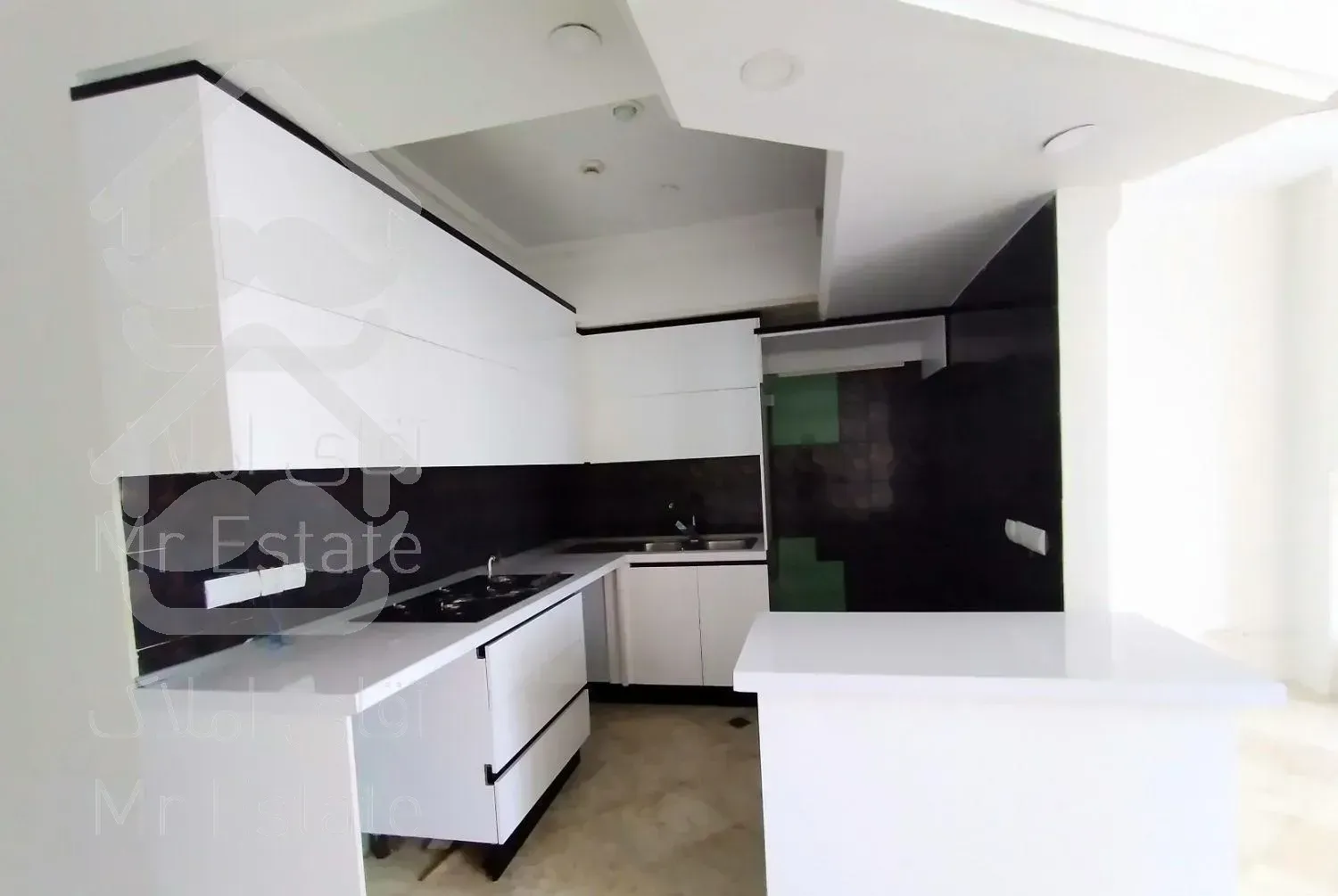 ۱۲۵متر ۲خواب/شمال جردن/برج/مشاعات آبی فعال/روف