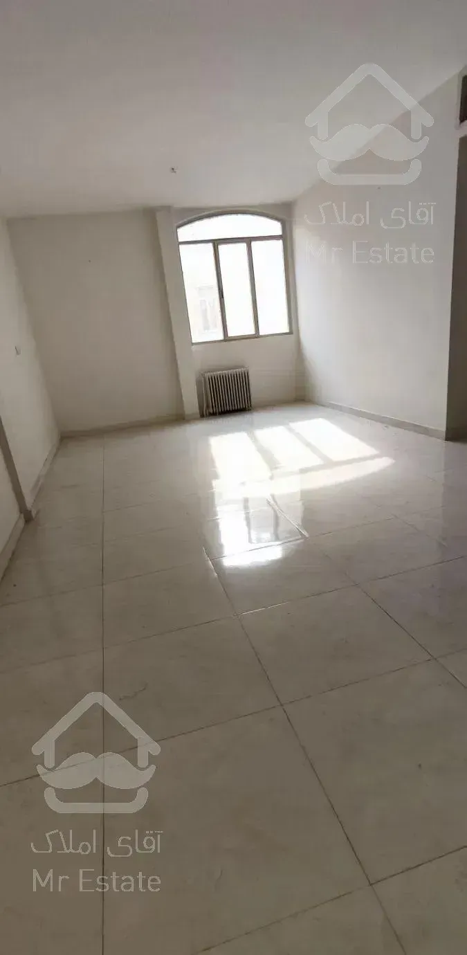 ۷۵ متر / شاهین شمالی /