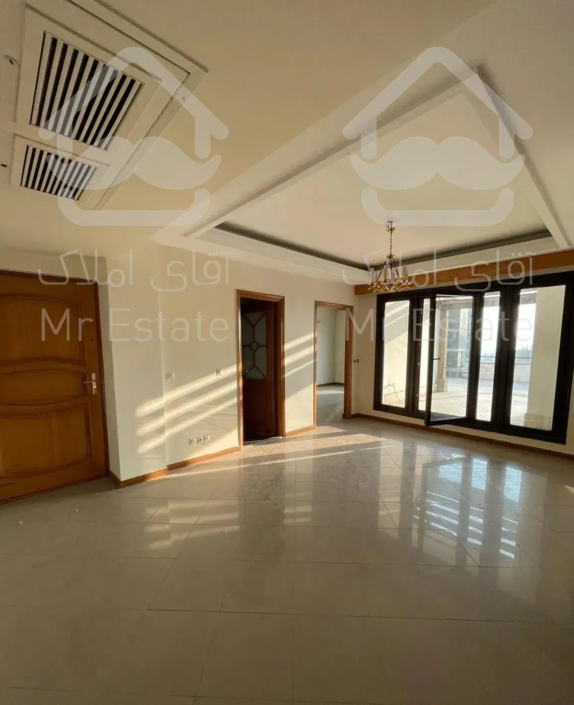 نیاوران گلسنگ پنت هاوس ۳۷۰ متر همراه ۲۰۰ متر تراس