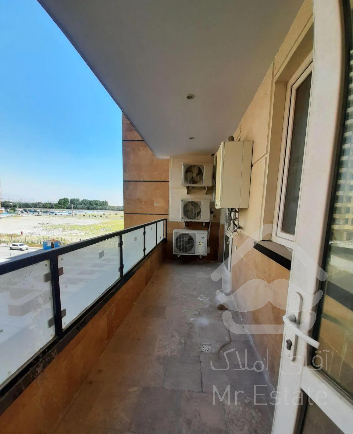 آپارتمان دو خوابه کلید نخورده