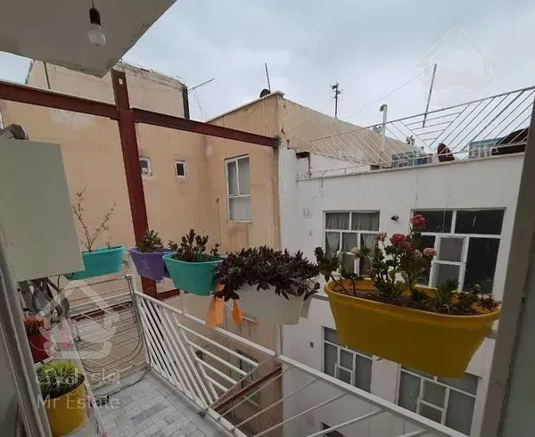 آپارتمان ۶۶ متری اردلان یک