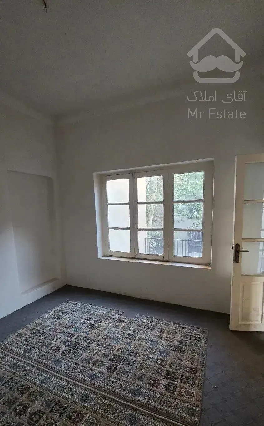 واحد مستقل و دربست با حیاط و تراس مسکونی و اداری