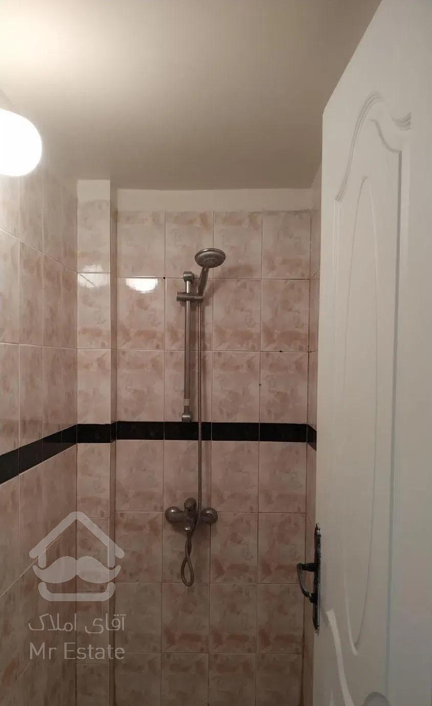 76 متر شرق پروین