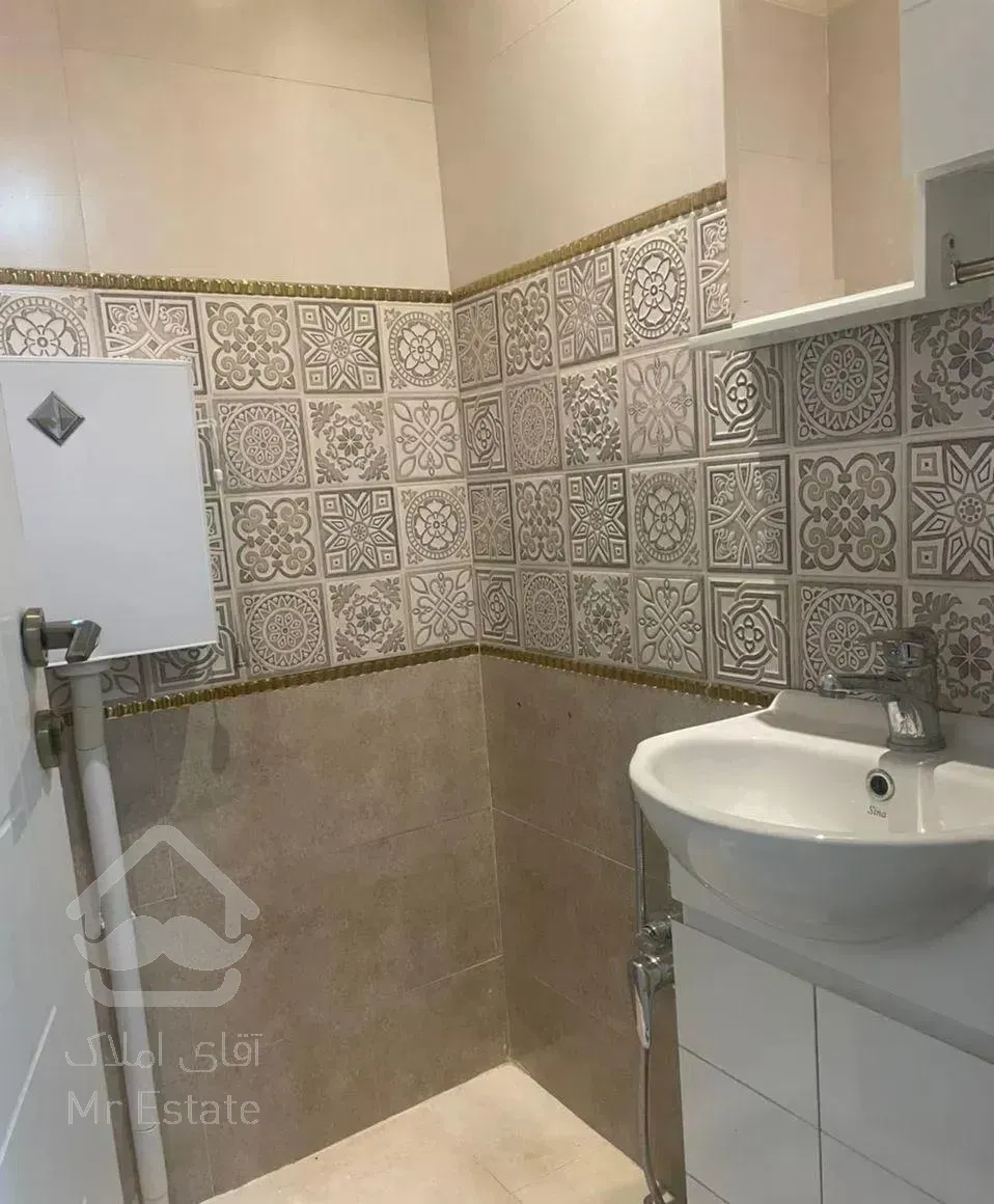 آپارتمان ۹۰متر ۲ ساله فلکه دوم تهرانپارس