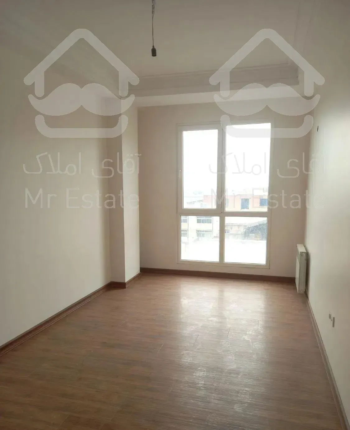 ۱۰۶متر/دوخواب/روبه افتاب جنوبی/سالن پرده خور/بیمه