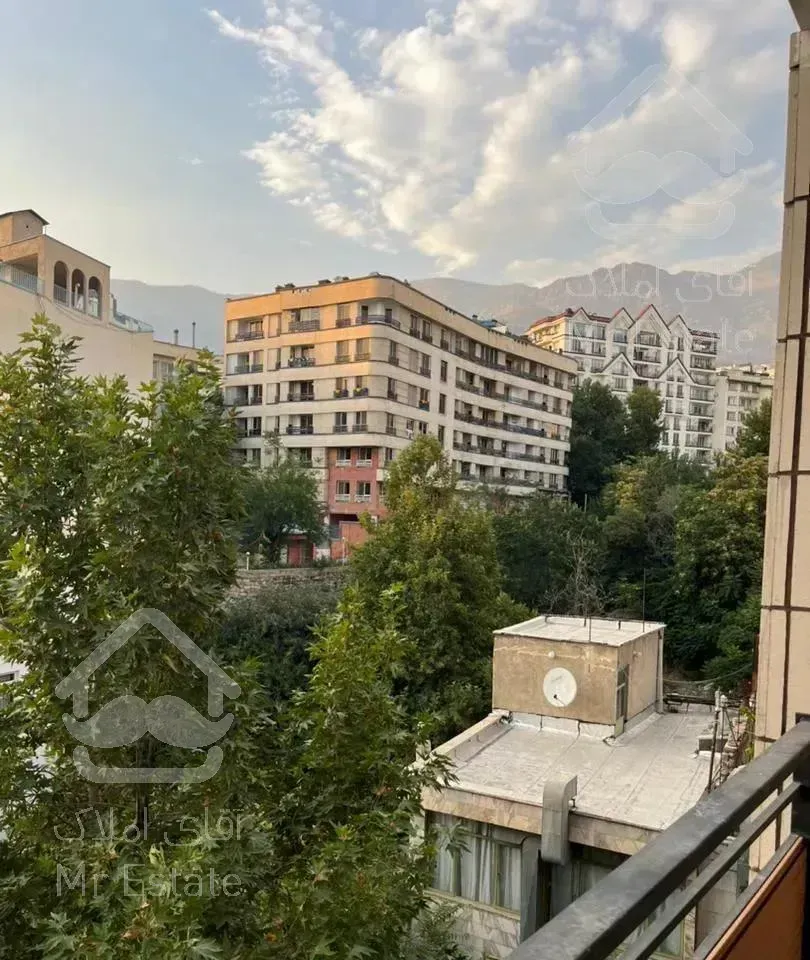 115 متر / 2 خواب / کلید نخورده / روف گاردن