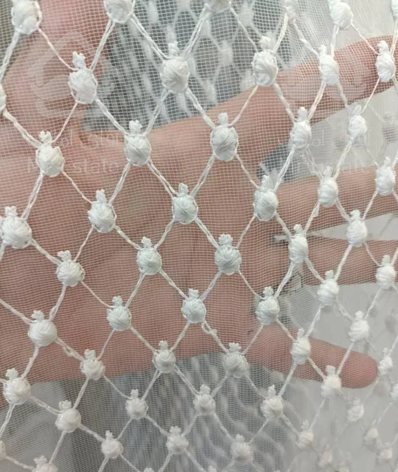 نصاب‌نصب‌انواع‌پرده‌تعمیرات دوخت‌شستشونصب‌لوستر