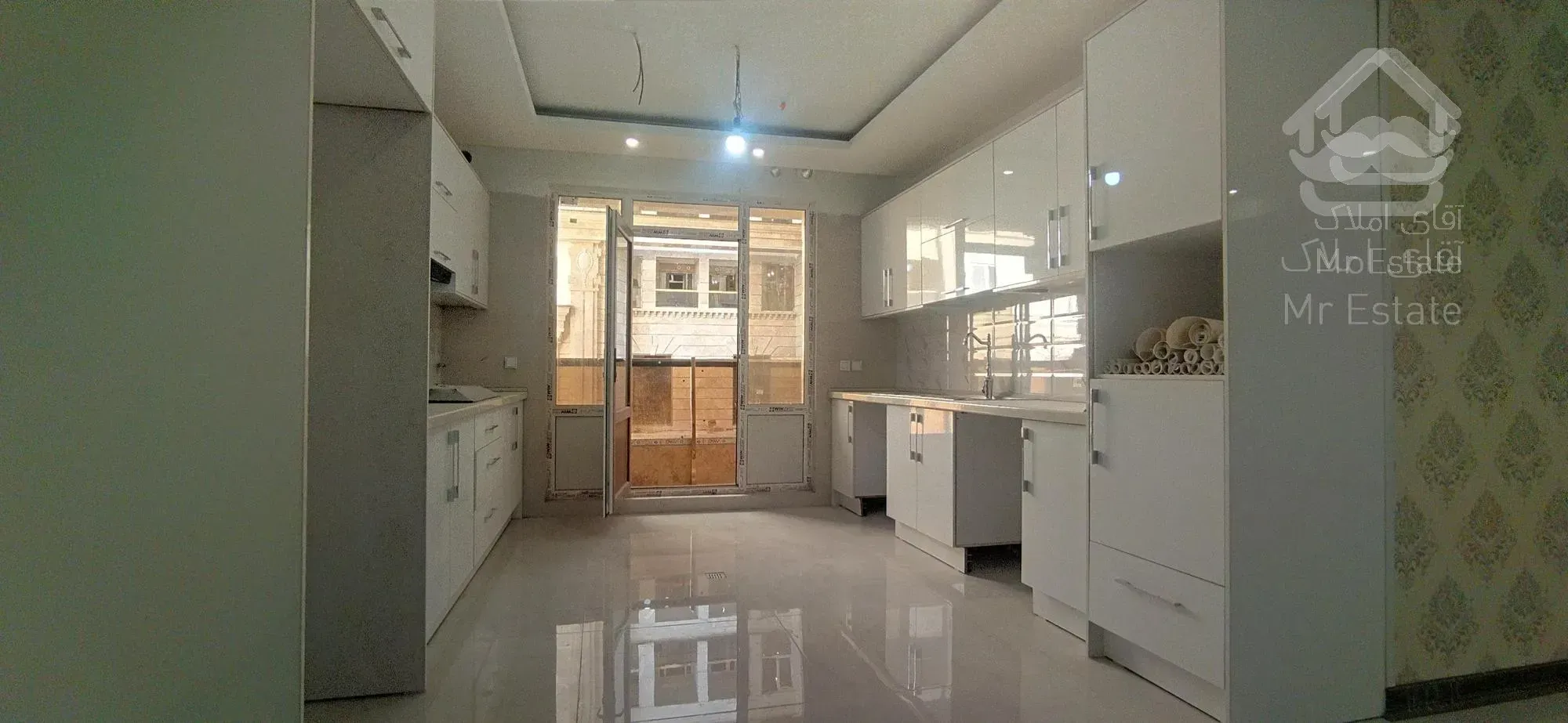 برج مجلل الماس هروی،پاسداران،ویو دار