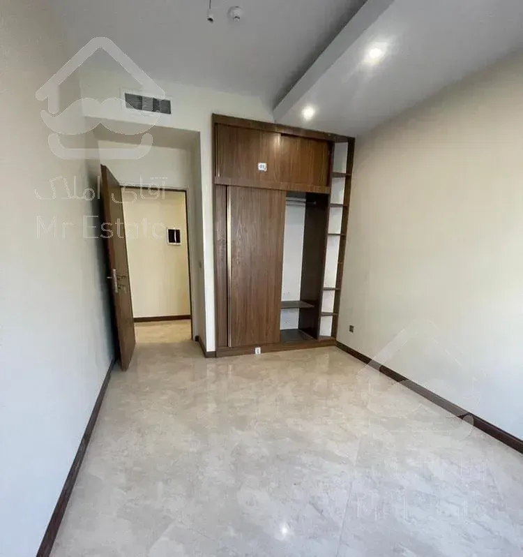 ۱۱۰متر دو خواب کلید نخورده