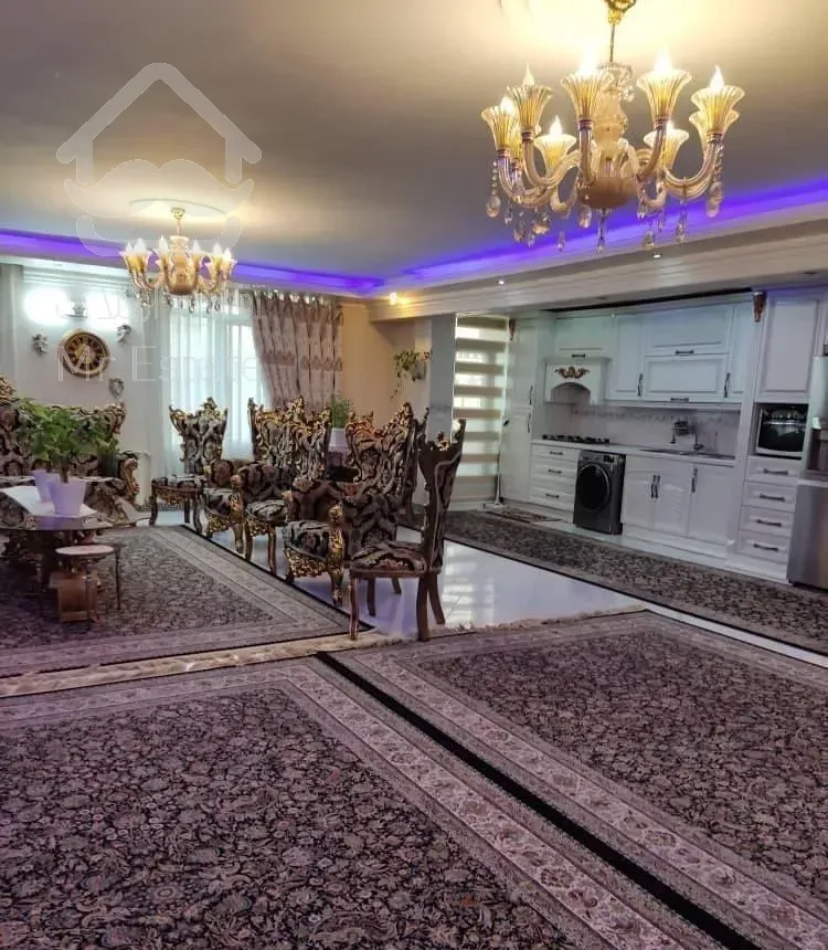 ۹۲متر/فول امکانات/کارگر فکوری/غرق نور