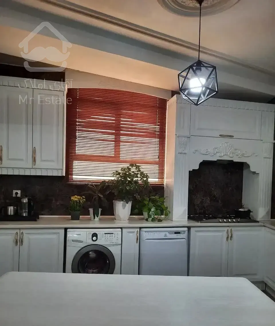 آپارتمان 120متری بر خ بهشتی