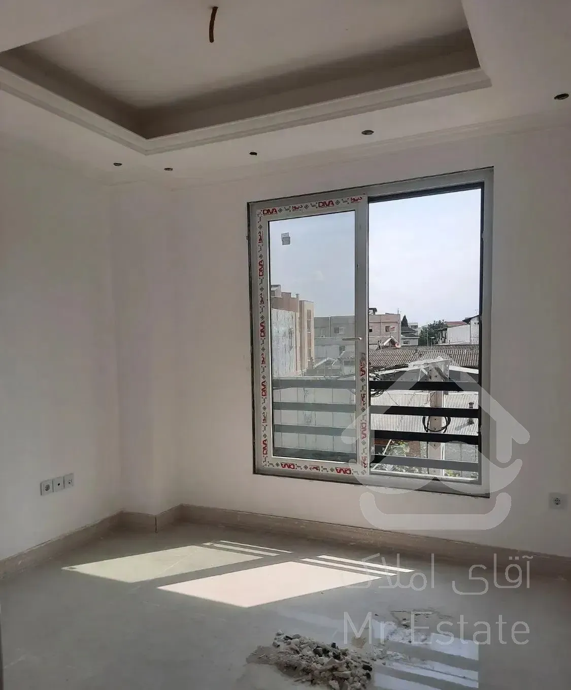 فروش واحد 95 متری طبقه اول نوساز کلید نخورده