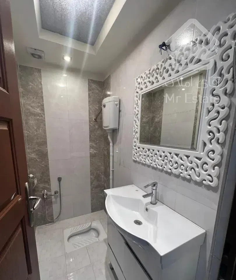 ۱۳۶متر سه خواب ۲ساله سالن‌پرده‌خور غرب باقری