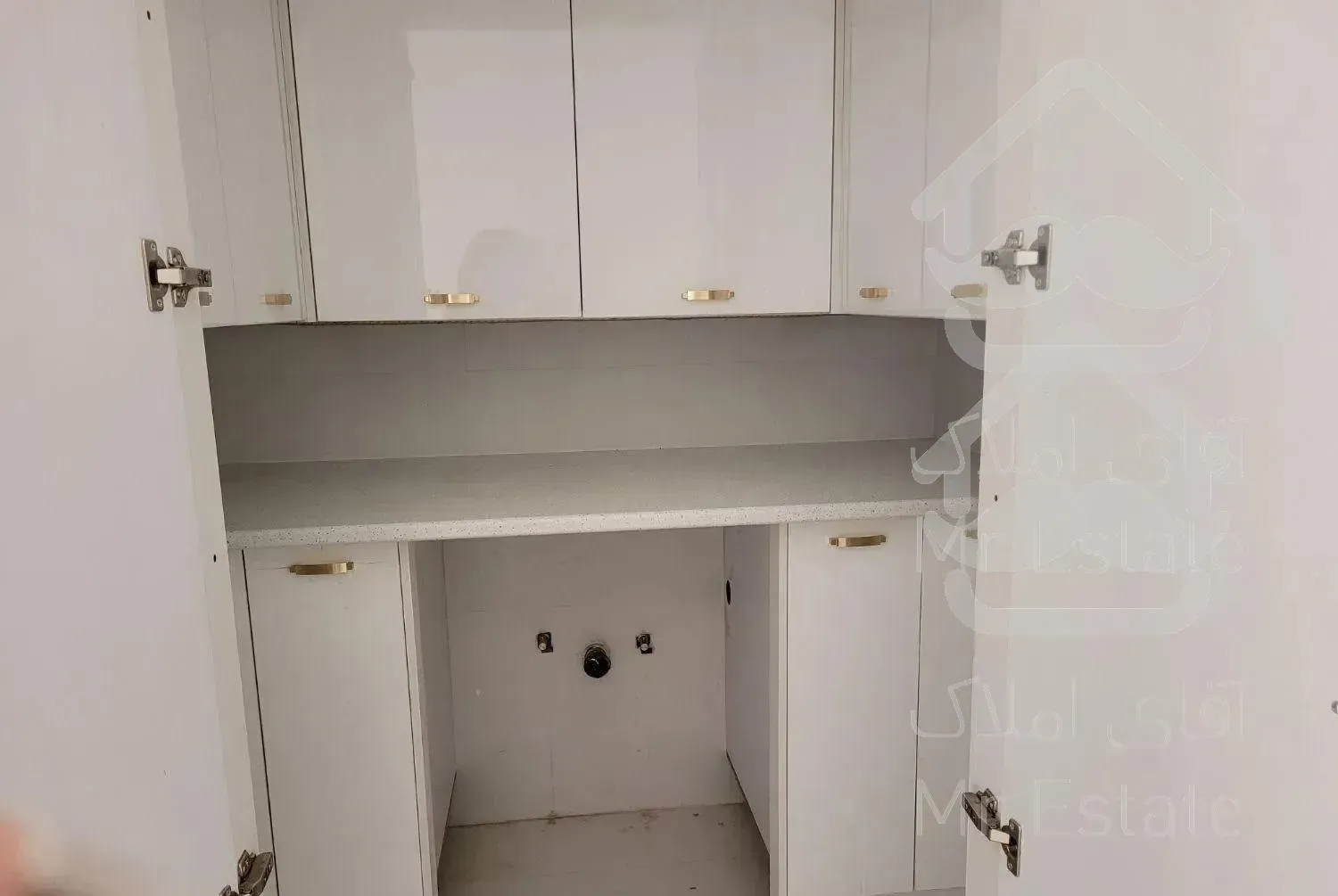 برج دروس ۲۷۰ متر ۳ خواب مستر