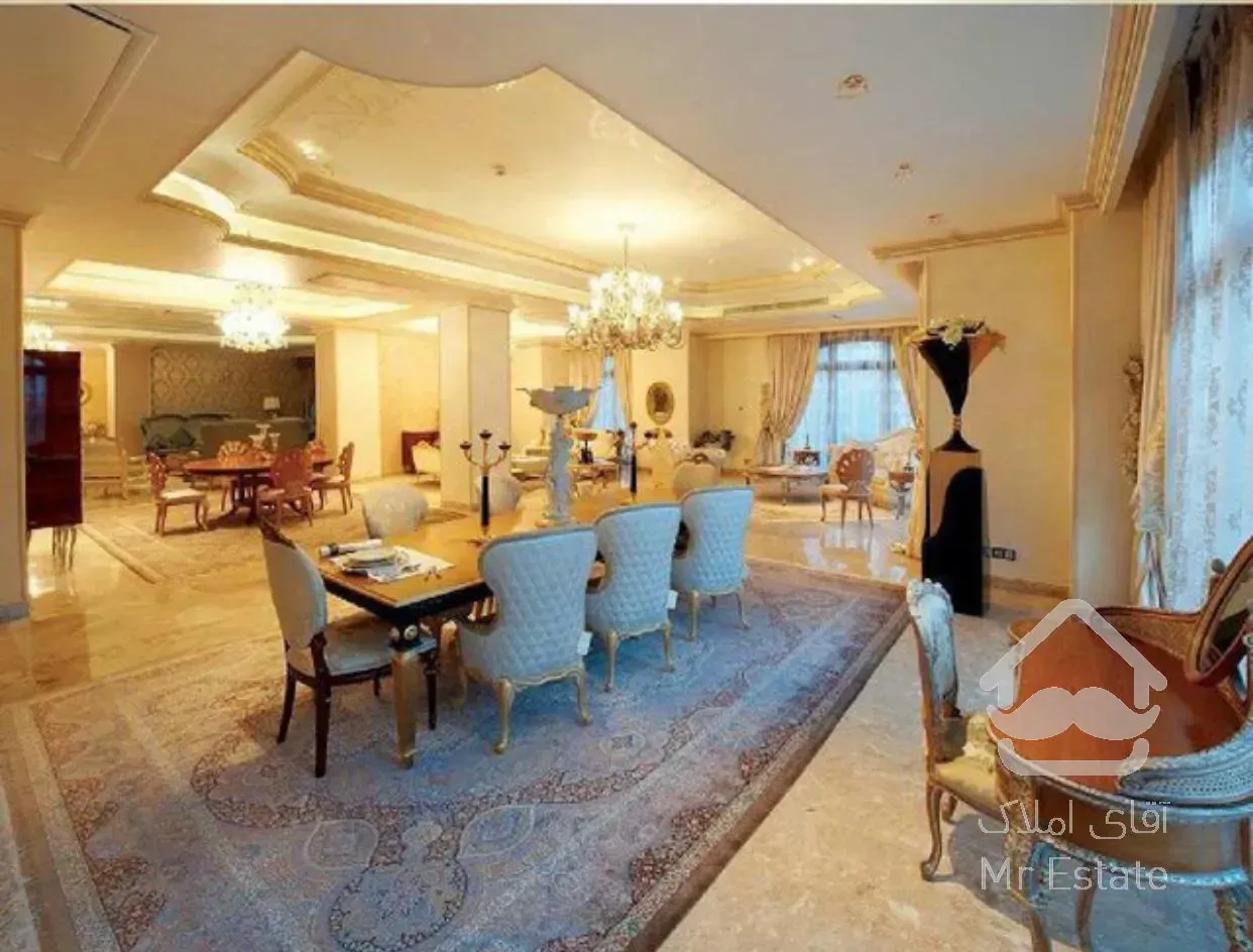 فرمانيه، حياط در آسمان