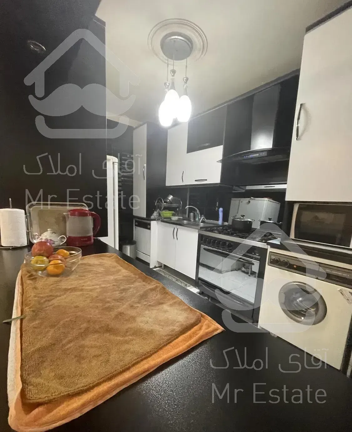 سهرودی دبستان ۱۰۶ متر سه خواب تک واحدی