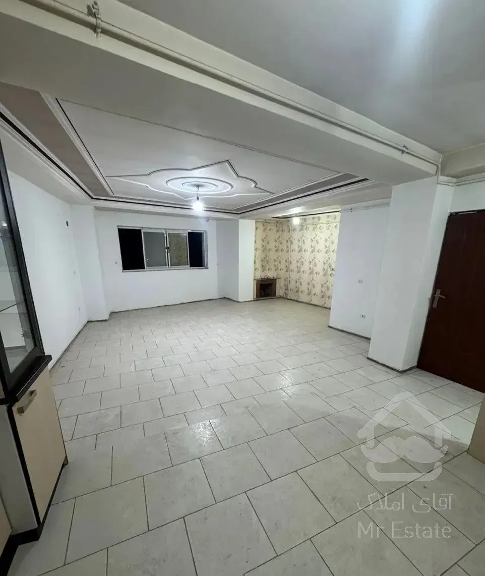 ۱۰۰متری شیک اوایل دریای ۷۶طبقه اول