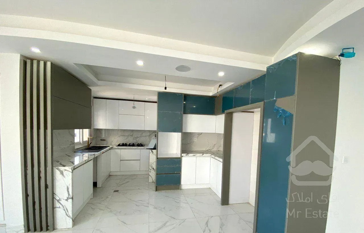 فروش واحد 140 متری سه خواب فول مستر