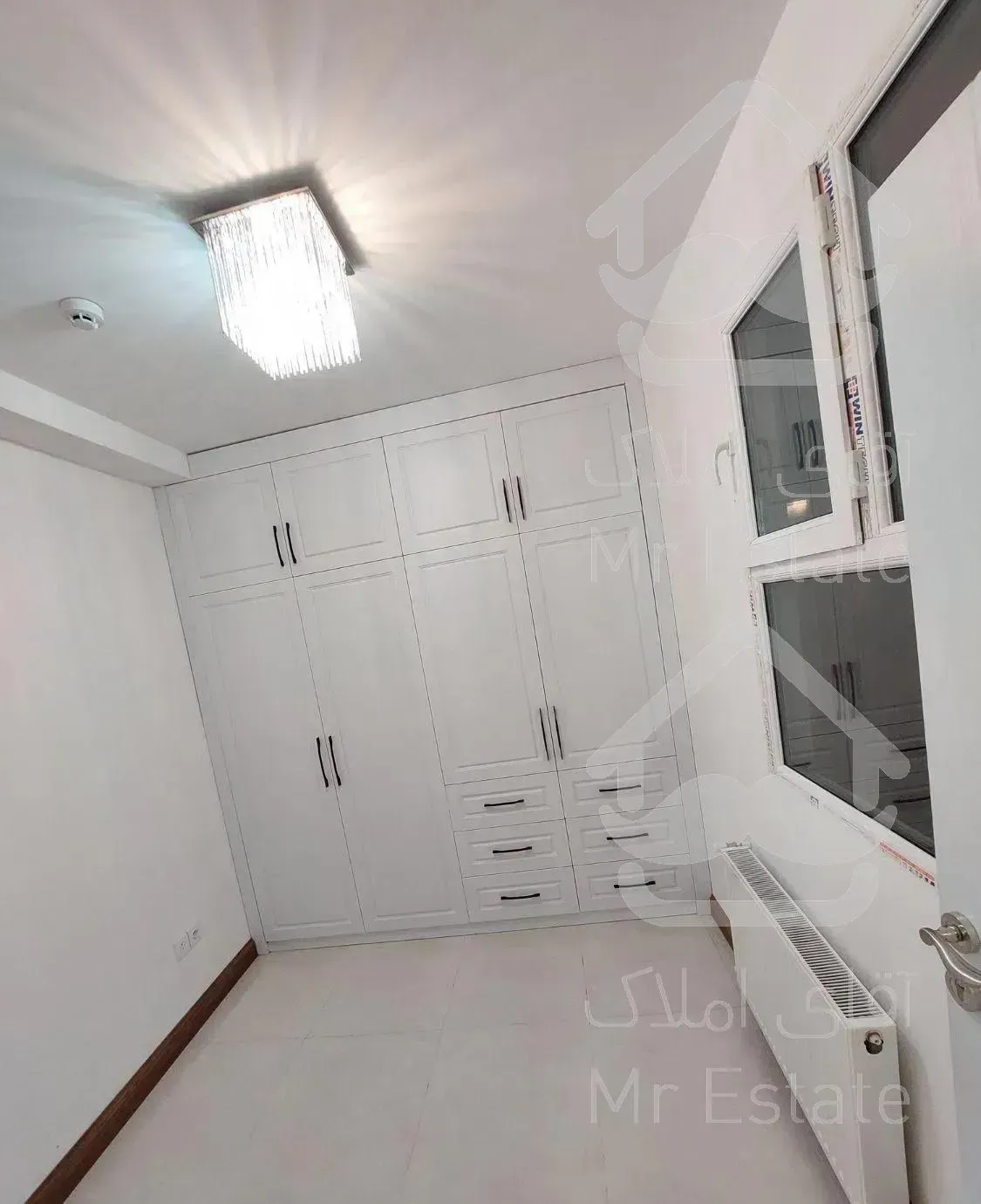 ۱۰۰ متر آپارتمان / ۳خ نوساز/ با ۲ پارکینگ سندی