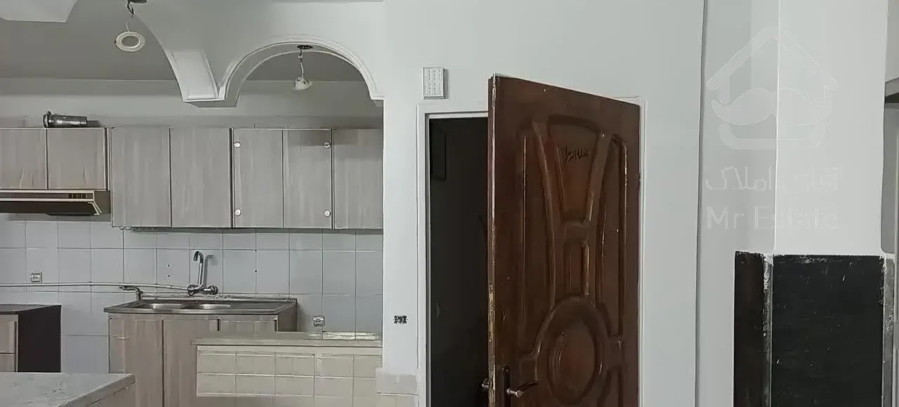 آپارتمان ۵۵متری (طبقه سوم /سه طبقه تک واحدی)