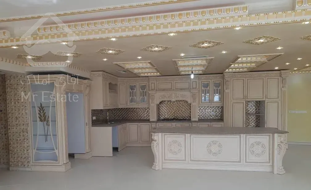 خانه ویلایی ۵۵۰ متری اقدسیه با جواز