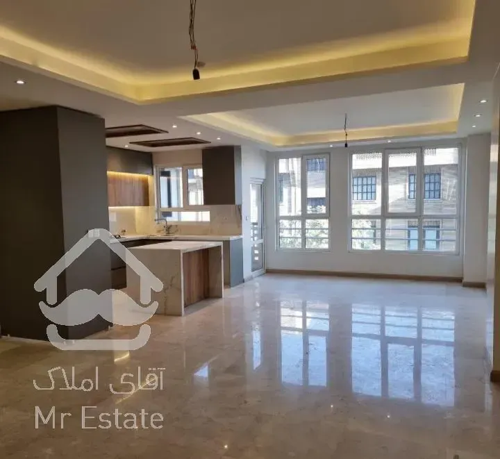 ۳۰۰ متر زمین ،۵۵۰ متر بنا ، شهرک راه آهن