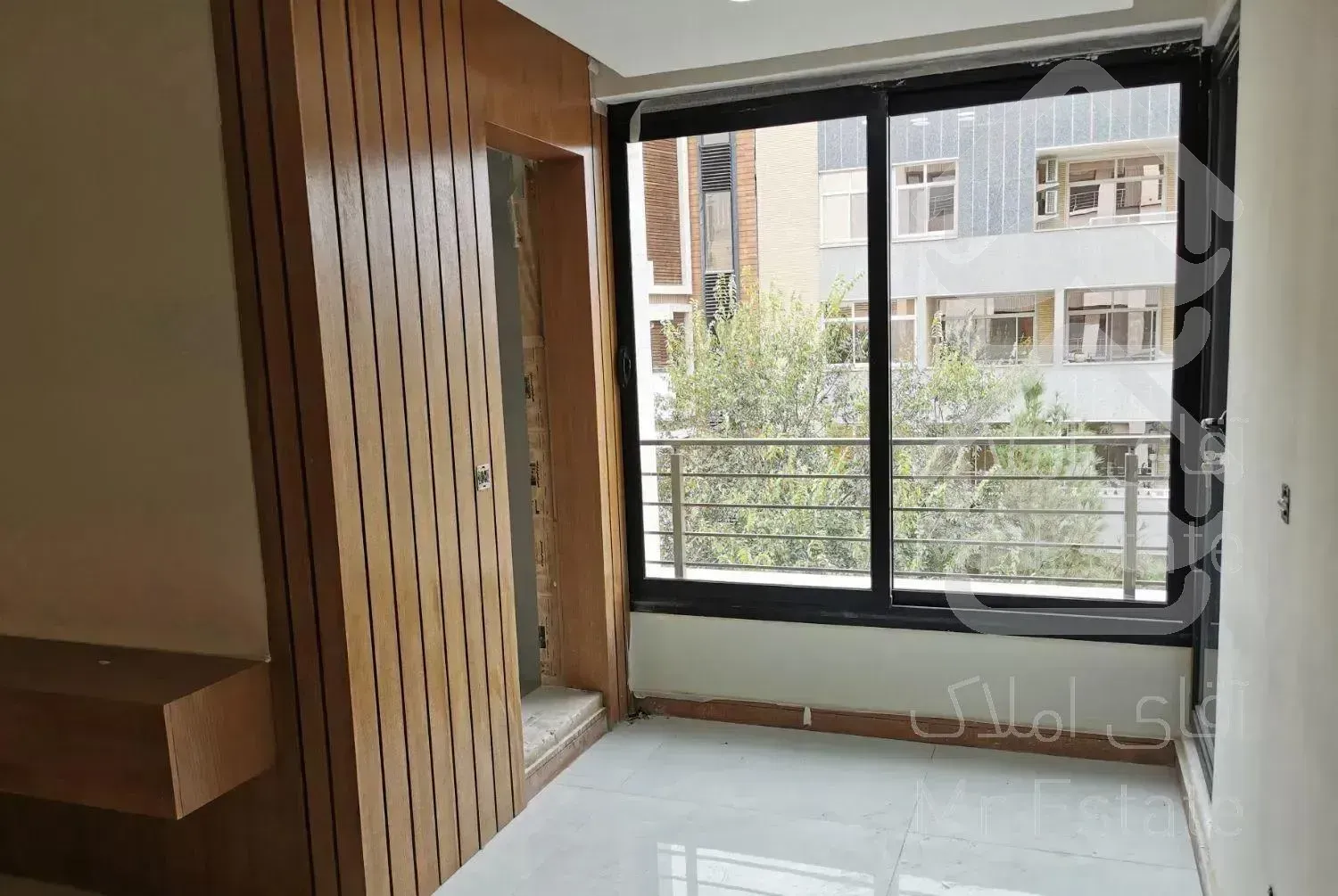 175 متری سه خواب بر گلخانه خانه اصفهان