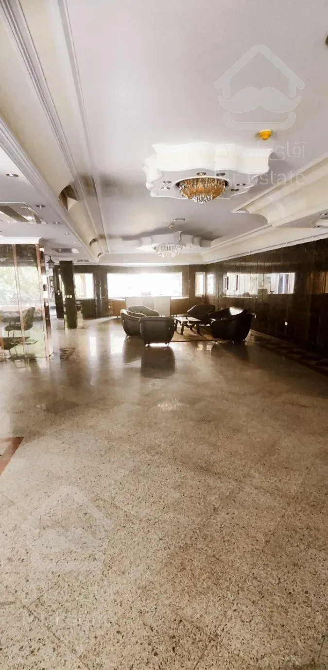 ۱۹۰متری ۳خوابه.مجموعه آبی.روبروی پارک ملت