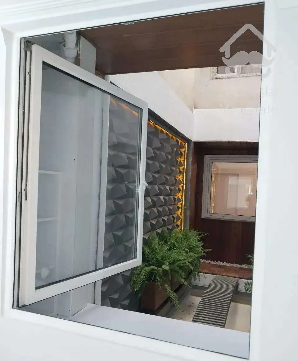 آپارتمان 145 متر سه خوابه تک واحدی، قدرالسهم