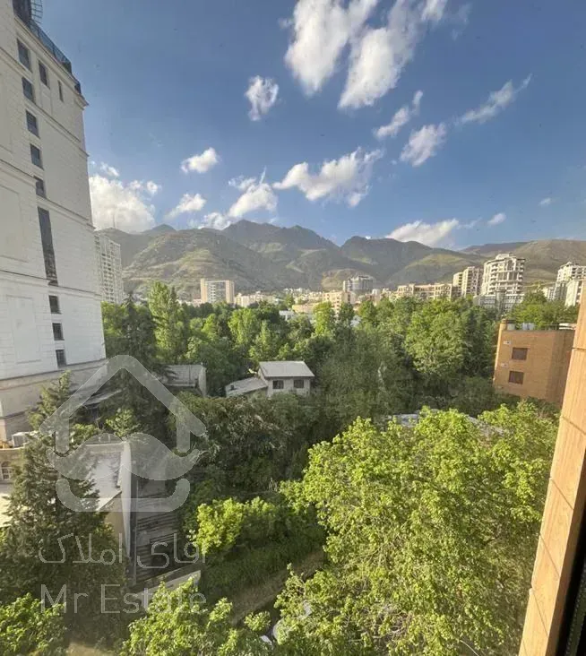 کامرانیه ۱۷۵متر  ۳ خواب دید ابدی به ۵۰۰۰ مترباغ‌